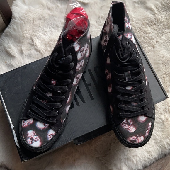 UNISEX Iron Fist High-tops W9.5/M8 - Picture 2 of 8